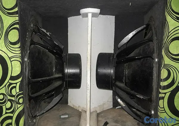camaras y audio - Bajos byc 22 pulgadas nunca reparados 2