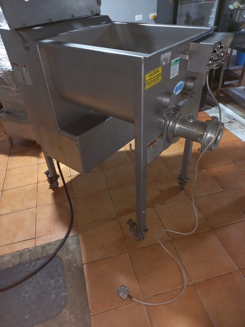 equipos profesionales - Molino de Carne marca Biro 760 lbs o 345 kls 1