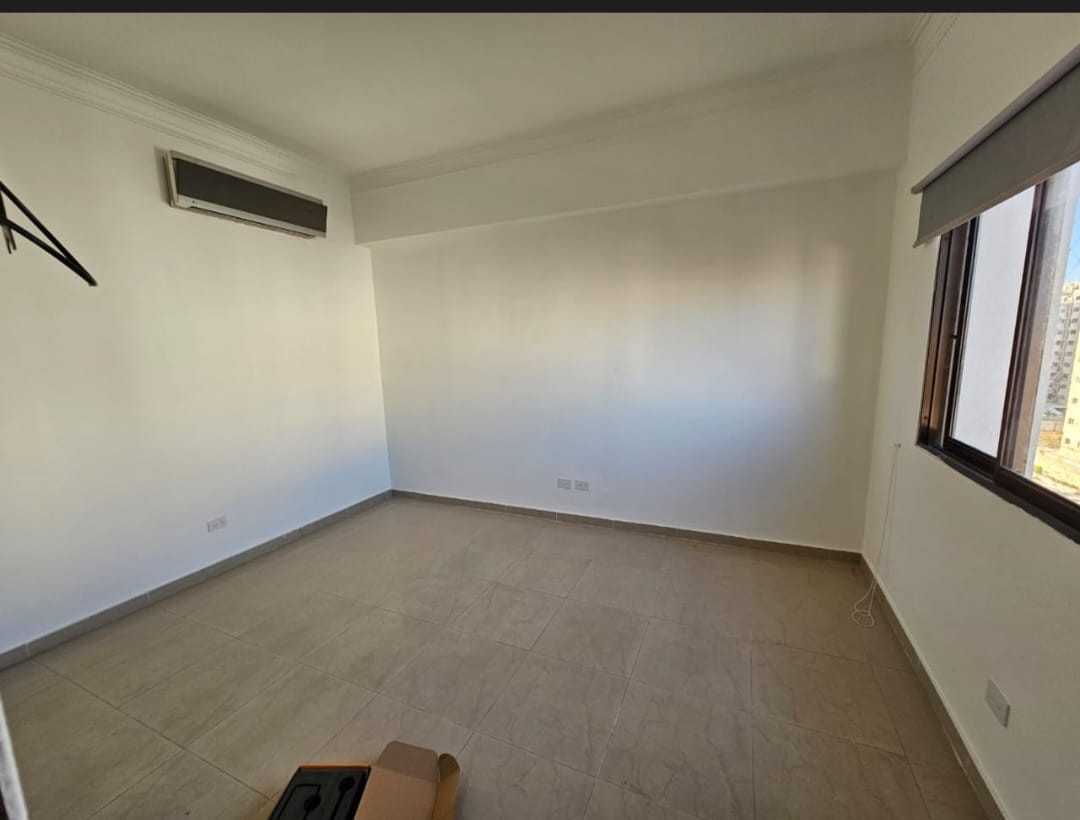 apartamentos - Ensanche Quisqueya (no barrio)
$226,000.
Balcon
208 metros
Piso 8
3 habitaciones 3