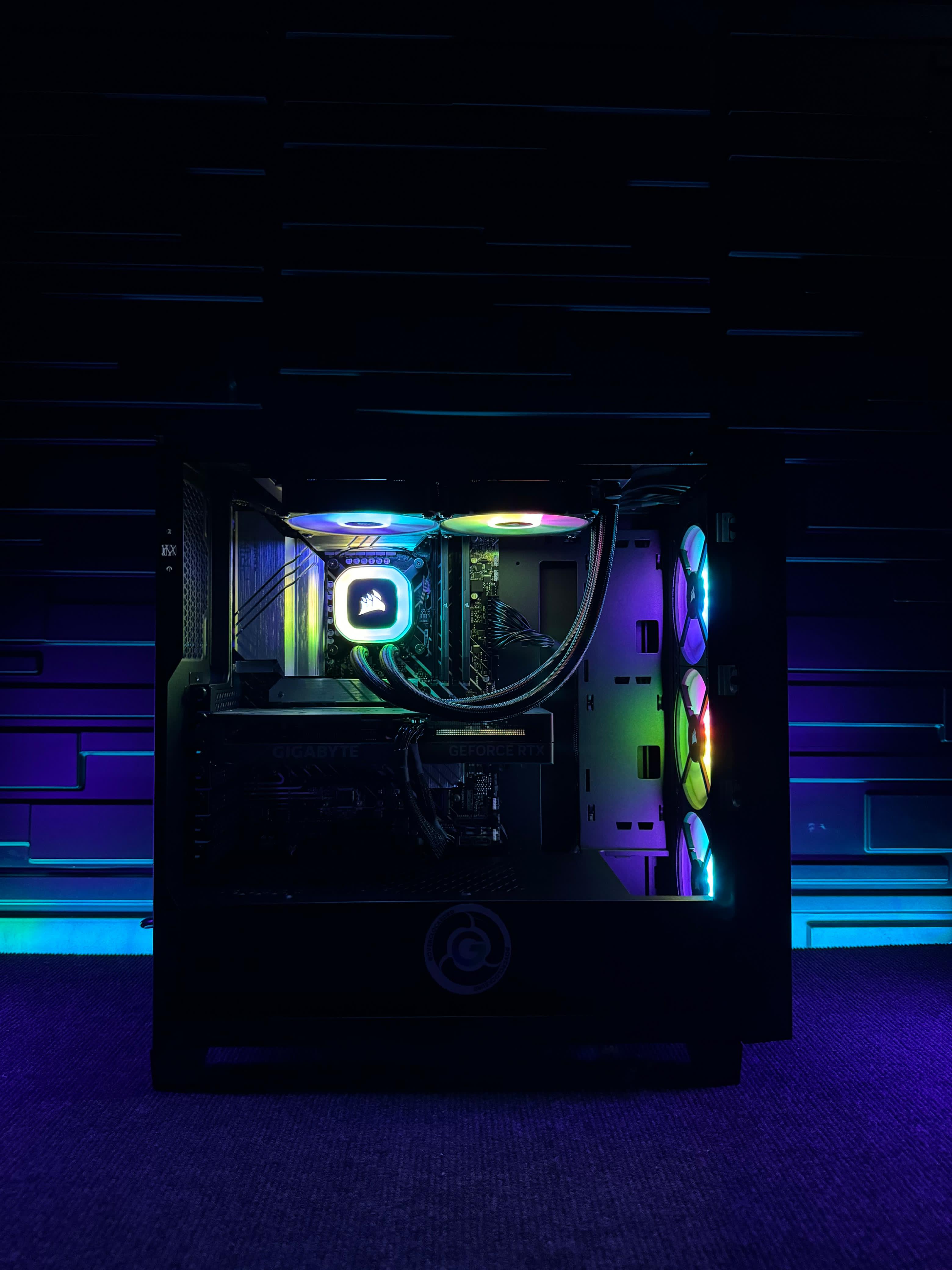 computadoras y laptops - PC GAMER ALTA GAMA! SOLO CPU, CASI NUEVA, POCO USO 3