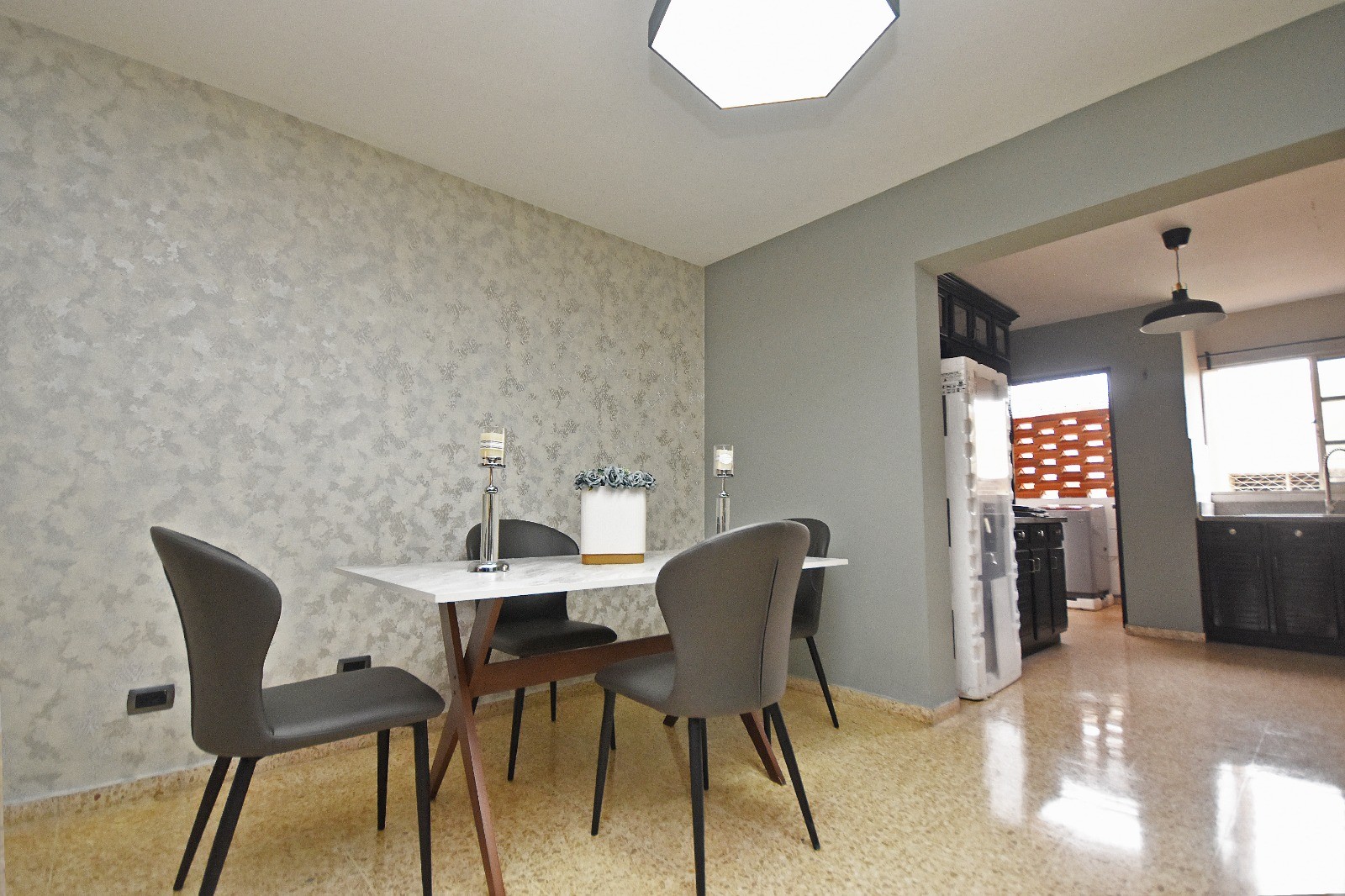 apartamentos - Se alquila apartamento amueblado en Gazcue 8