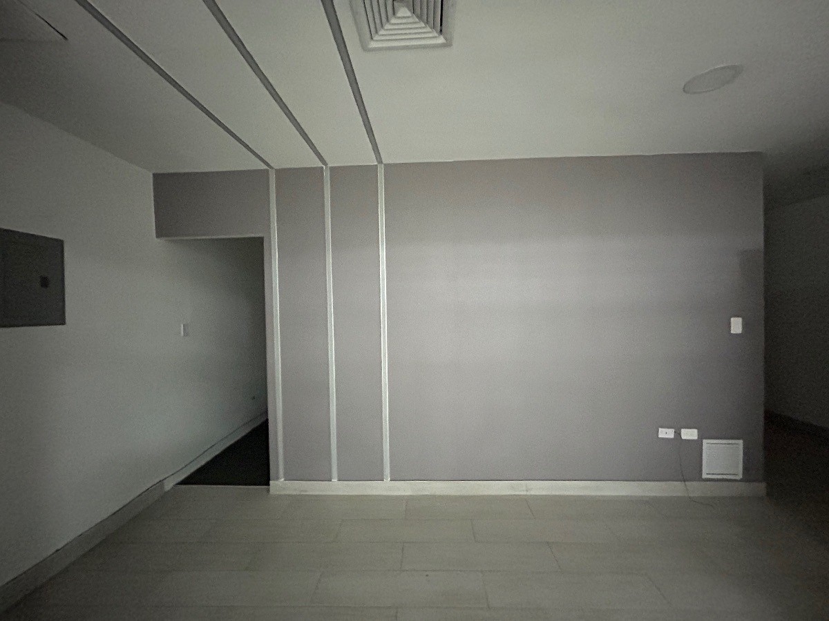 oficinas y locales comerciales - 🔵Alquilo Local 306 mts 2do piso en naco 
 2