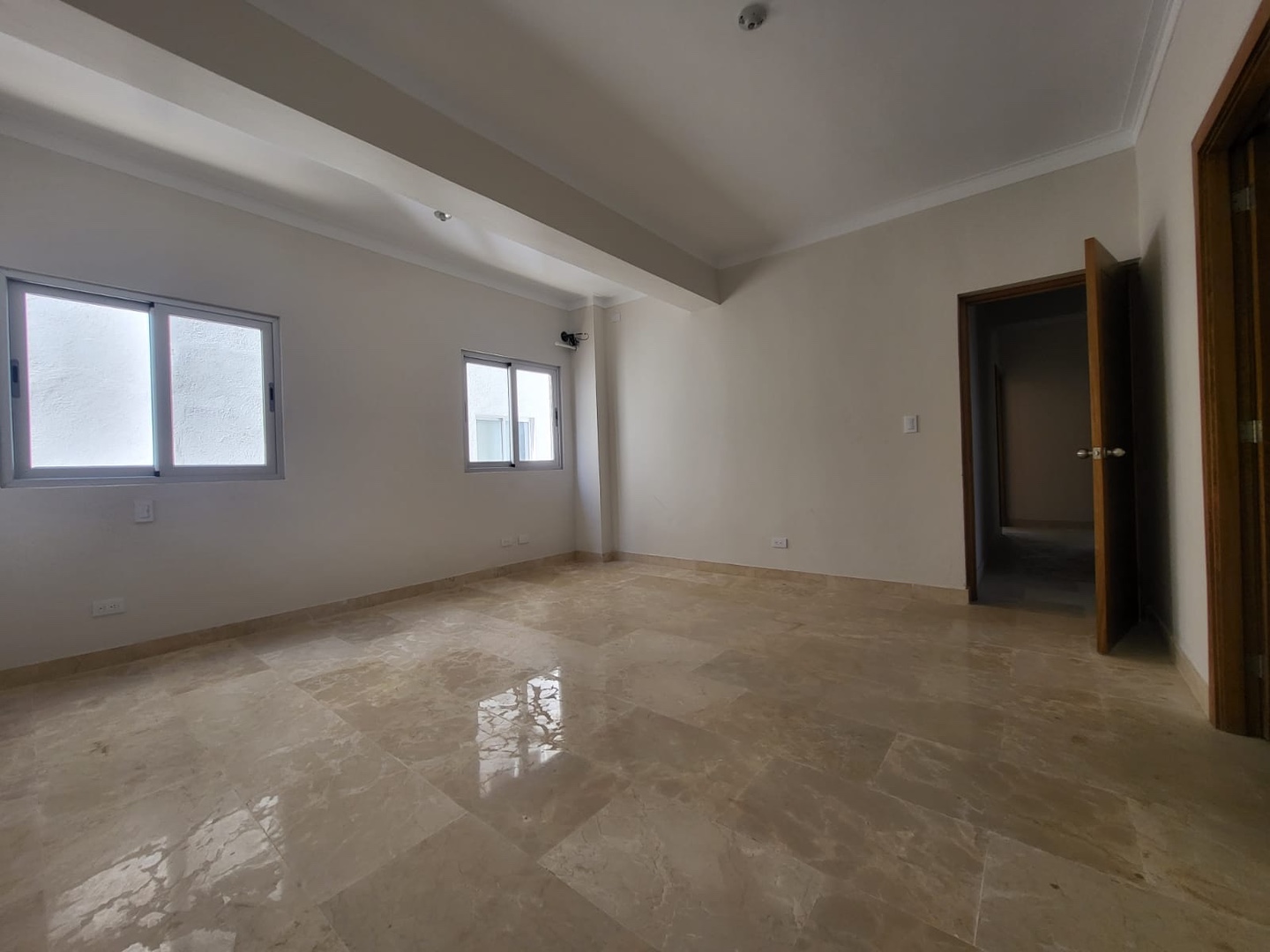apartamentos - Vendo Amplio Apartamento para estrenar en mirador sur 8