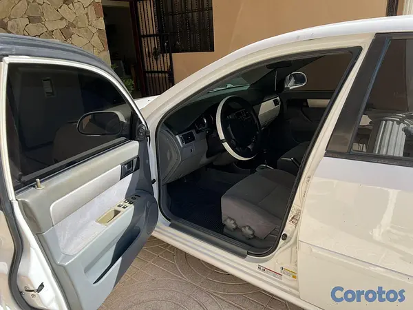 carros - Vendo Suzuki Forenza Negociable  14