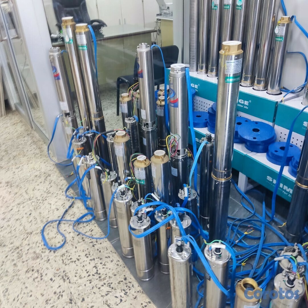 otros electronicos - Bombas Sumergibles Solares De 1HP/2.3HP 2