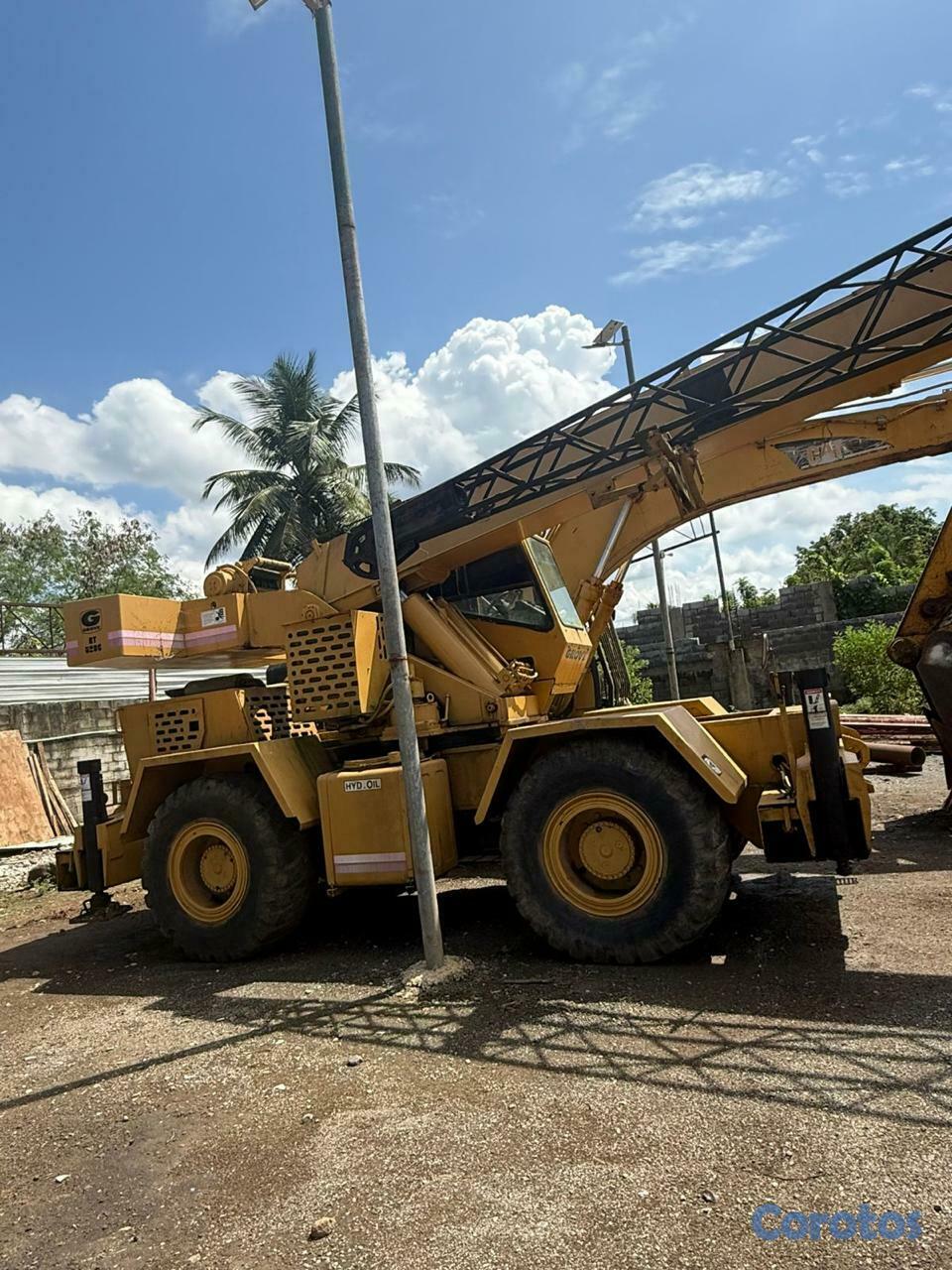 camiones y vehiculos pesados - Monta Carga 2006  5