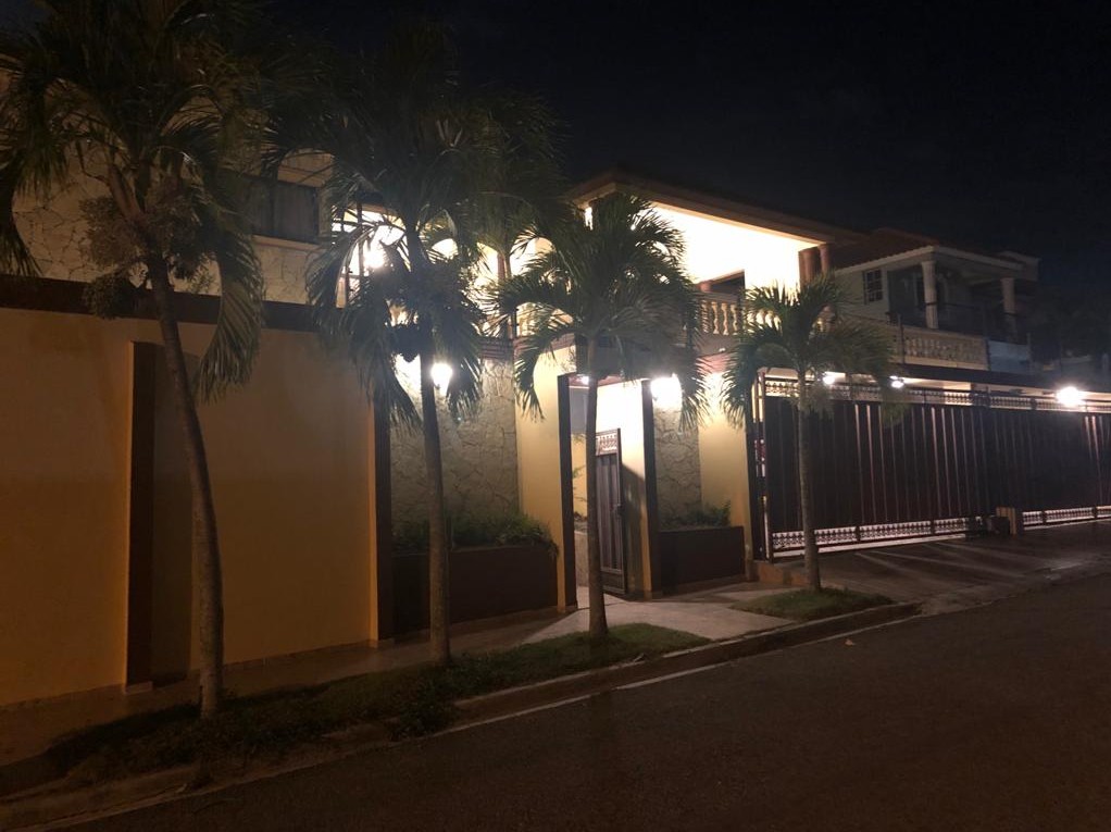 casas - Casa de Venta Cerro Alto 1