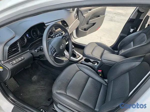 carros - hiunday avante 2020 8