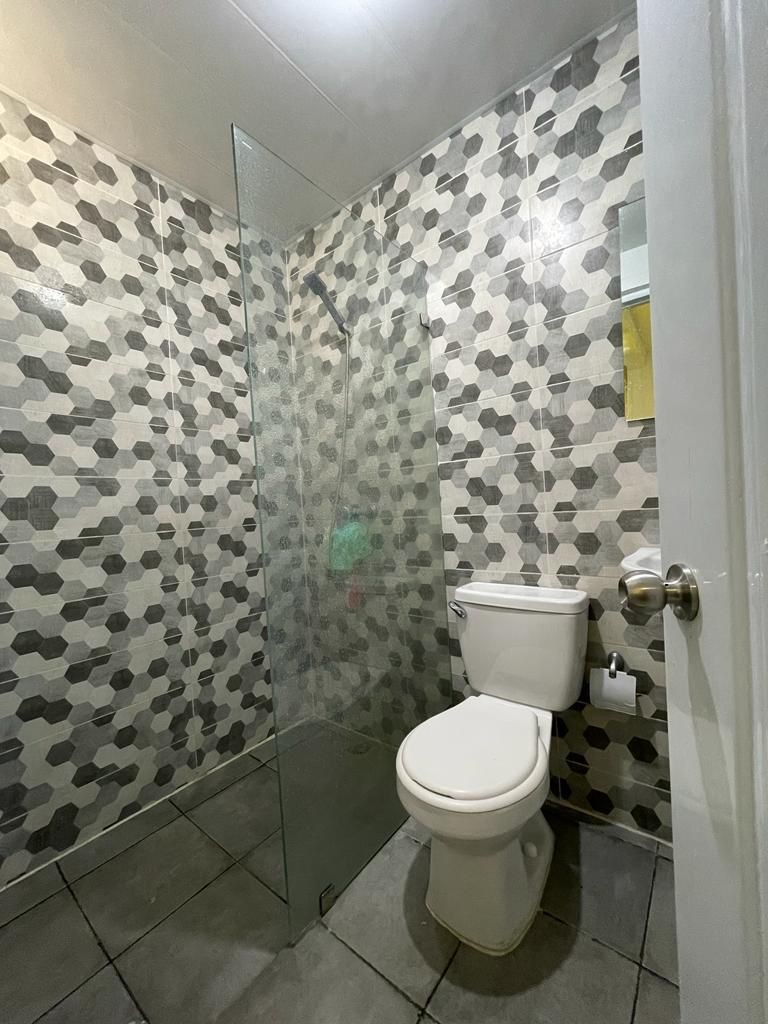 apartamentos - Vendo apartamento Av. Jacobo Magluta,  Res. Elsa Edén Colina del Arroyo II
 4