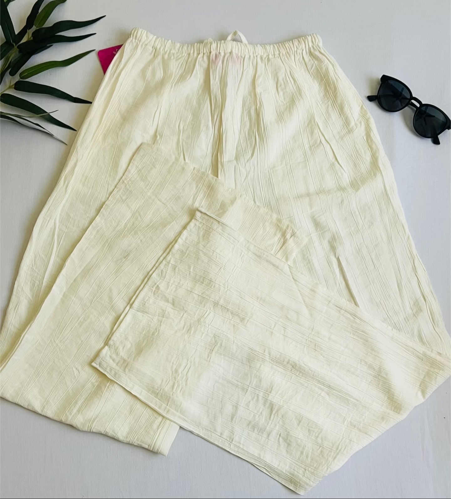 ropa para mujer - Pantalón playero con ruedo ancho  1