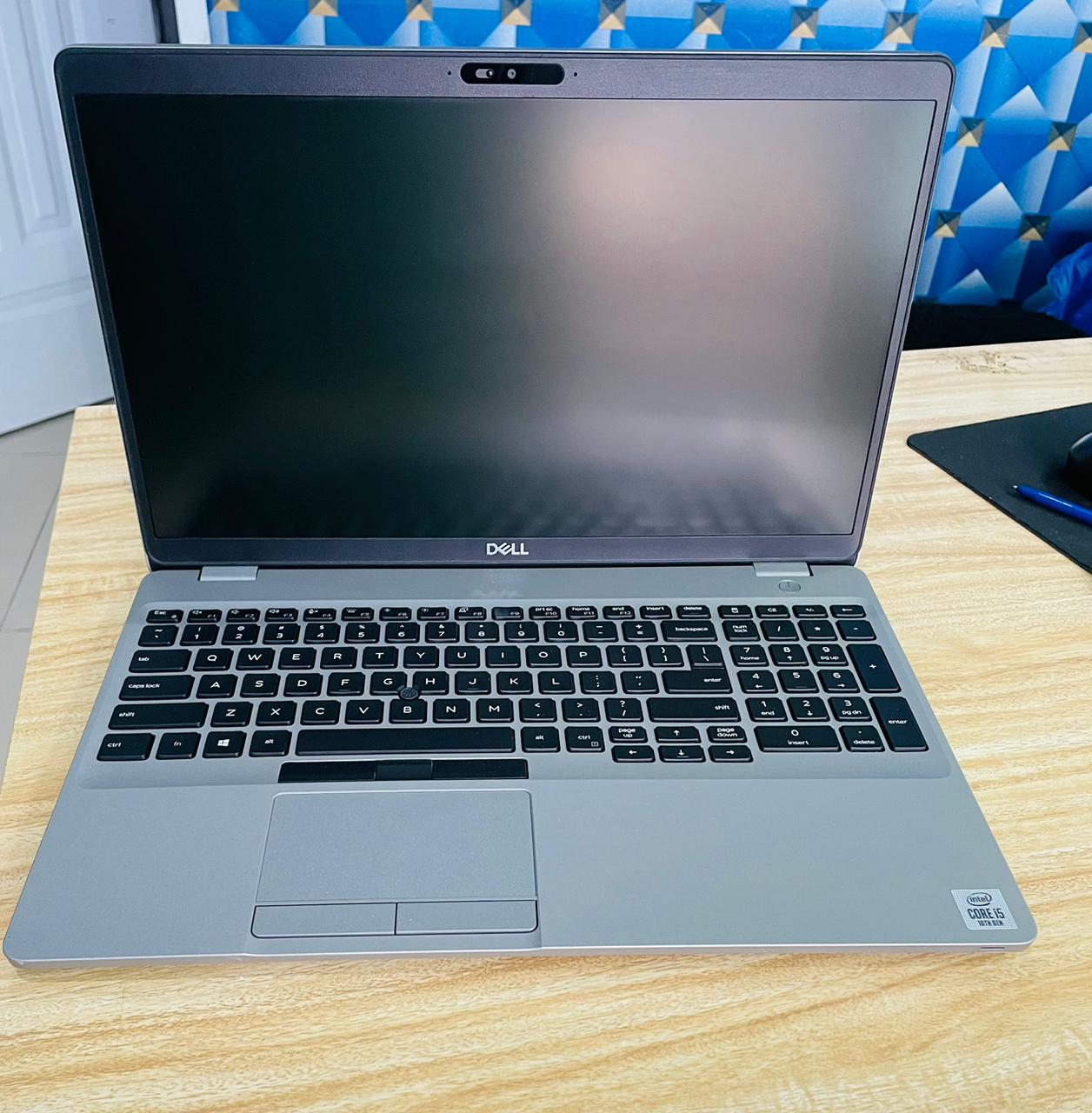 computadoras y laptops - Laptop Dell latitude 5510 intel core i5 16GB RAM