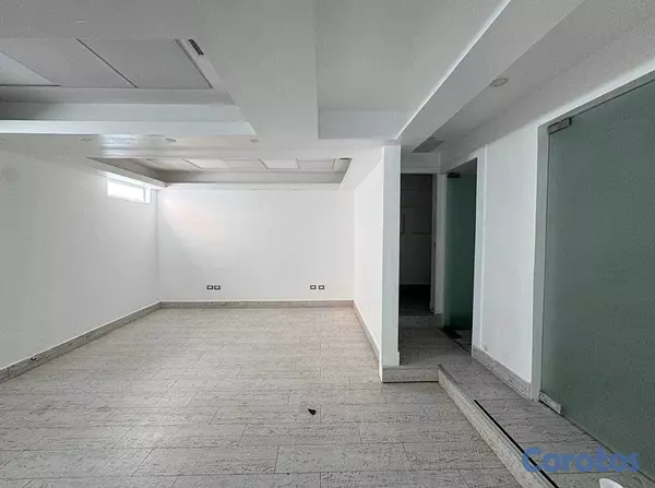 oficinas y locales comerciales - Alquiler local comercial primer nivel  5