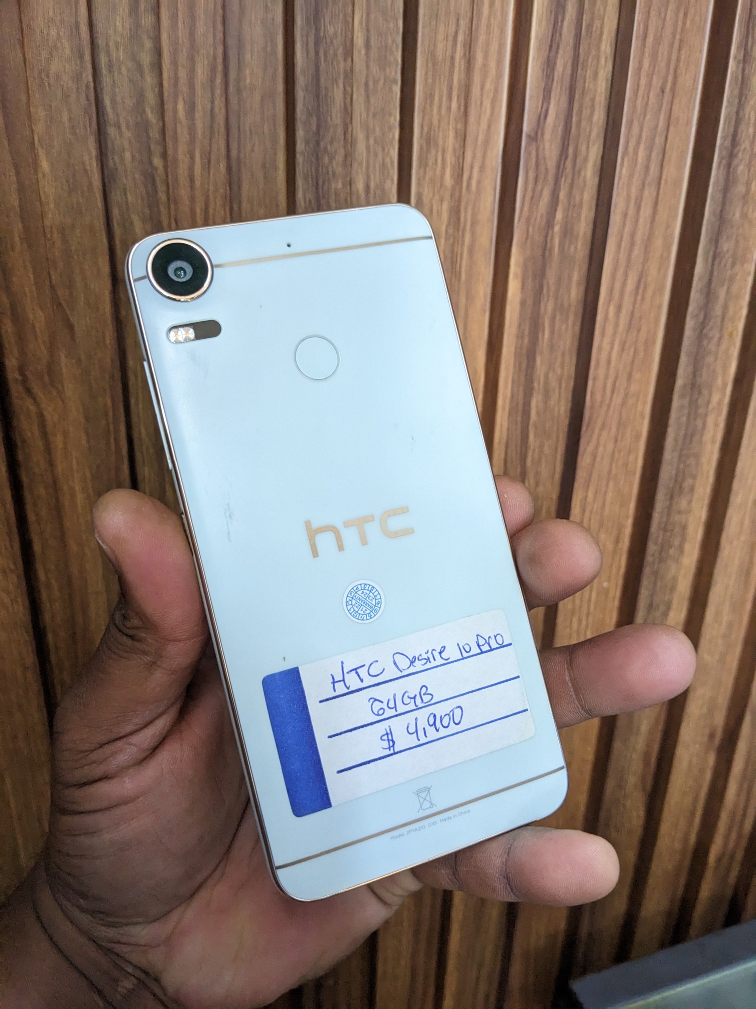 celulares y tabletas - HTC DESIRÉ PLUS DUal SIM
