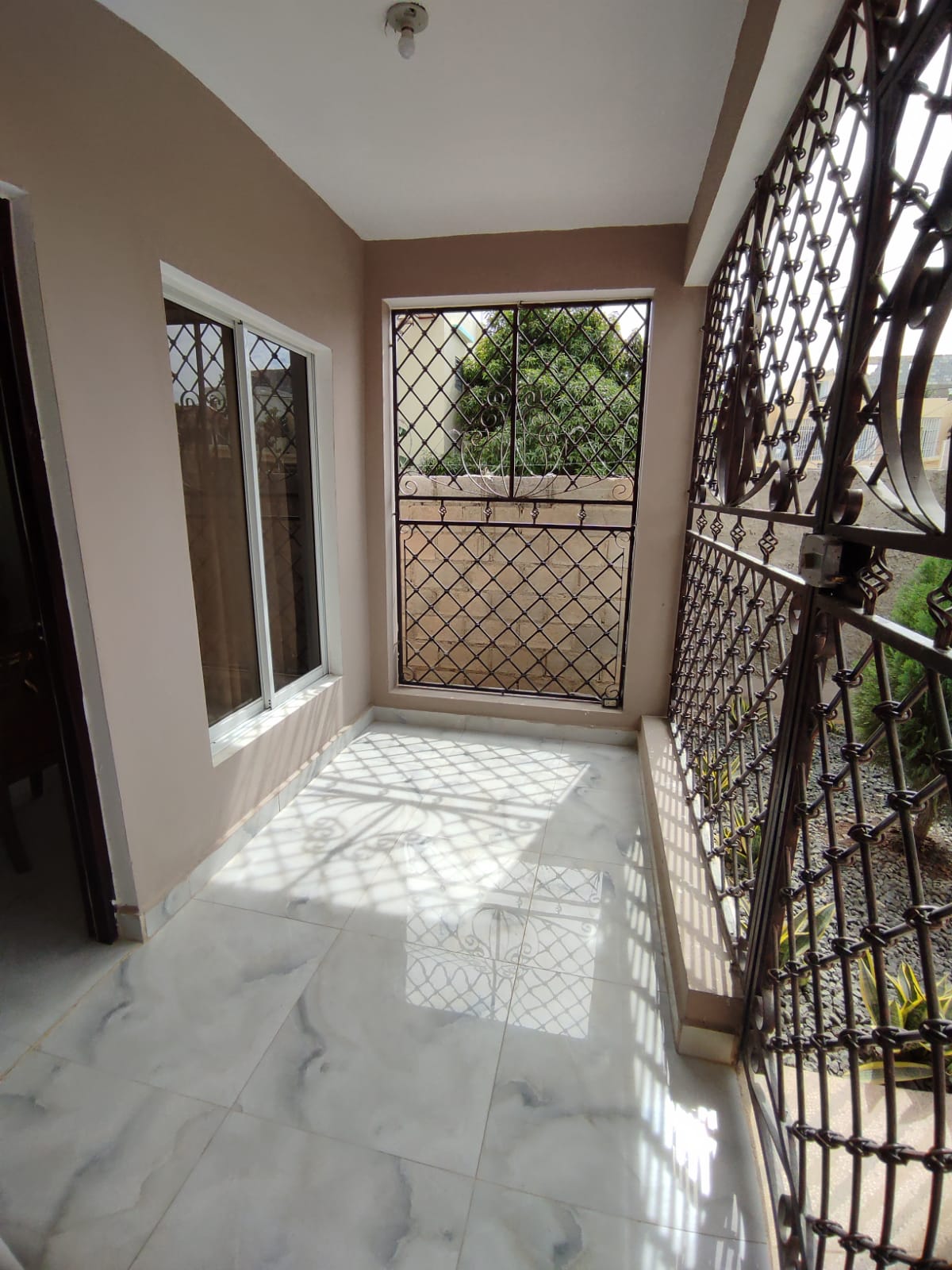 casas - Se Vende Casa de Oportunidad en Villa Cesarina 6