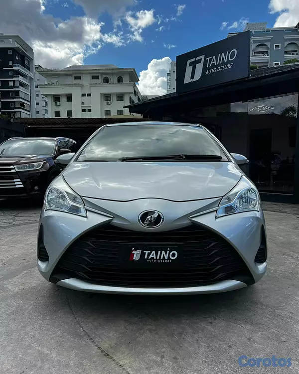 carros - Toyota Vitz 2019 2