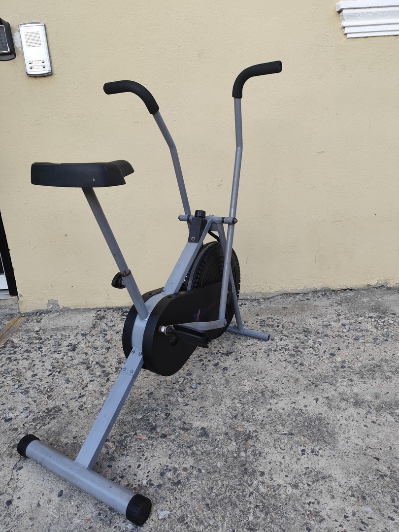 deportes - Bicicleta estacionaria con ejercicio de brazos  3