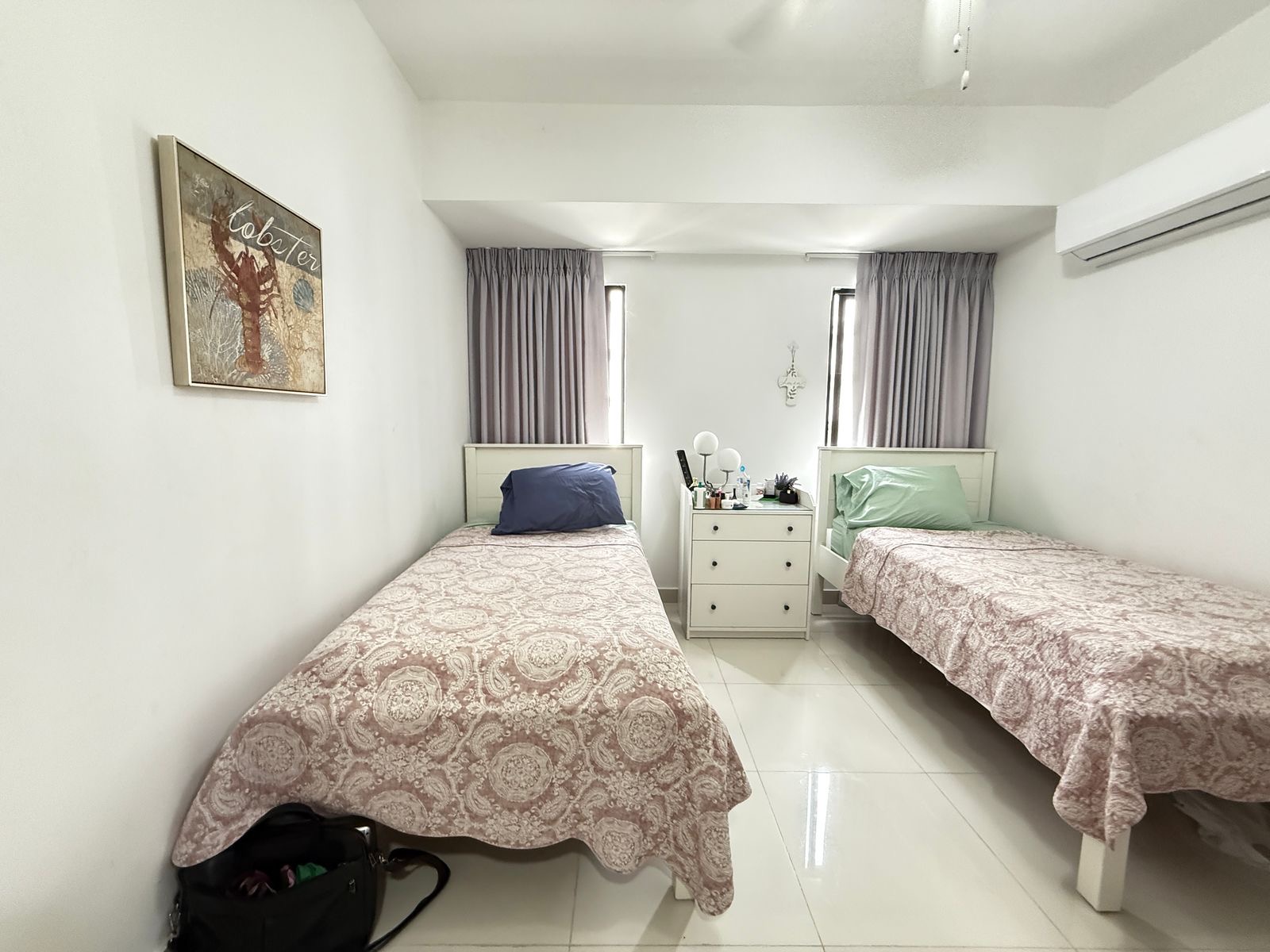 apartamentos - Vendo Evaristo morales tres hab con baño dos parqu 7
