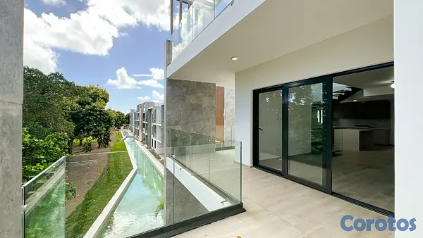apartamentos - Vendo pent-house Coral Bahía dentro de la comunida 18