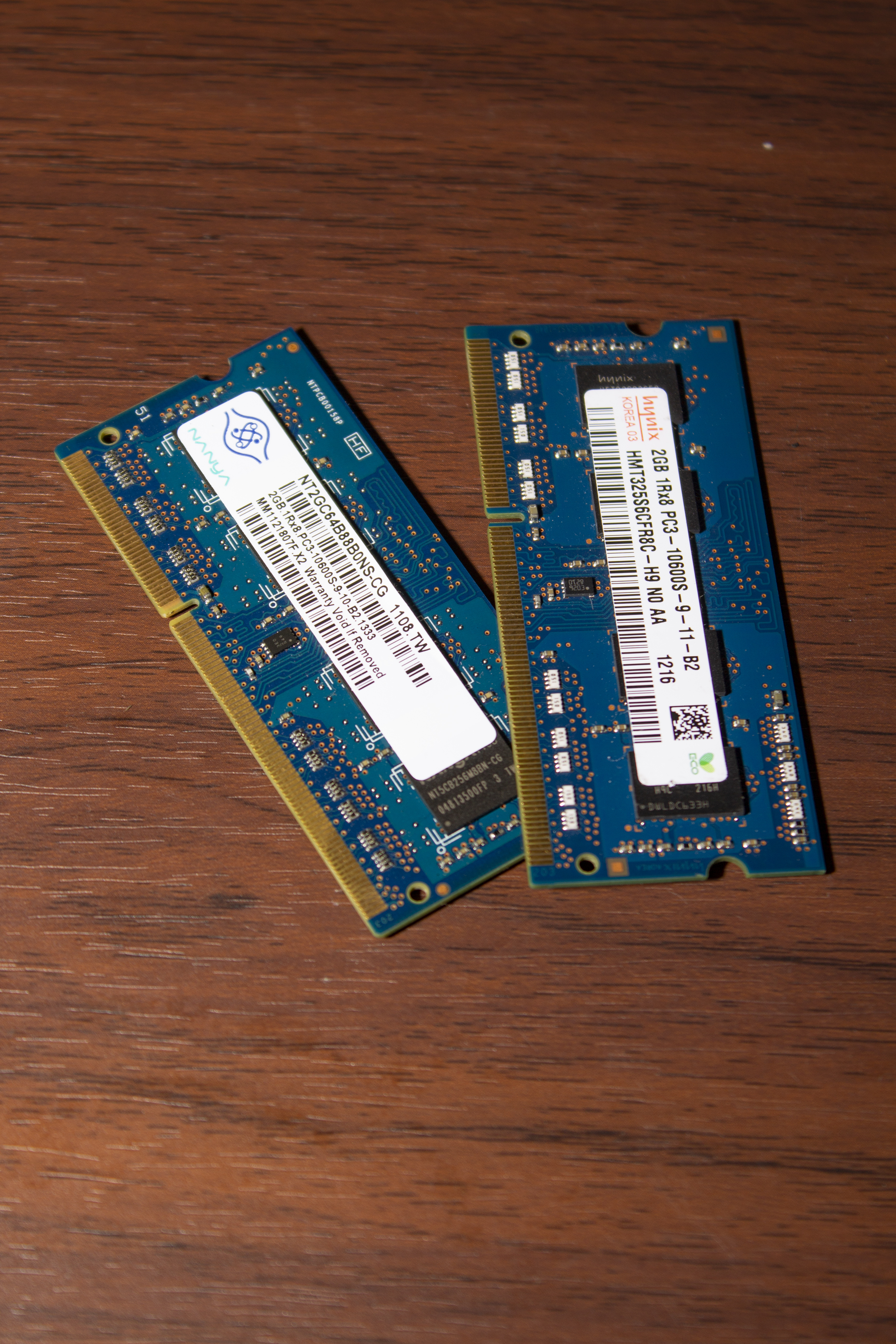computadoras y laptops - 2 memorias ram para lapto 1Rx8 PC3 ddr3 de 2GB cada una