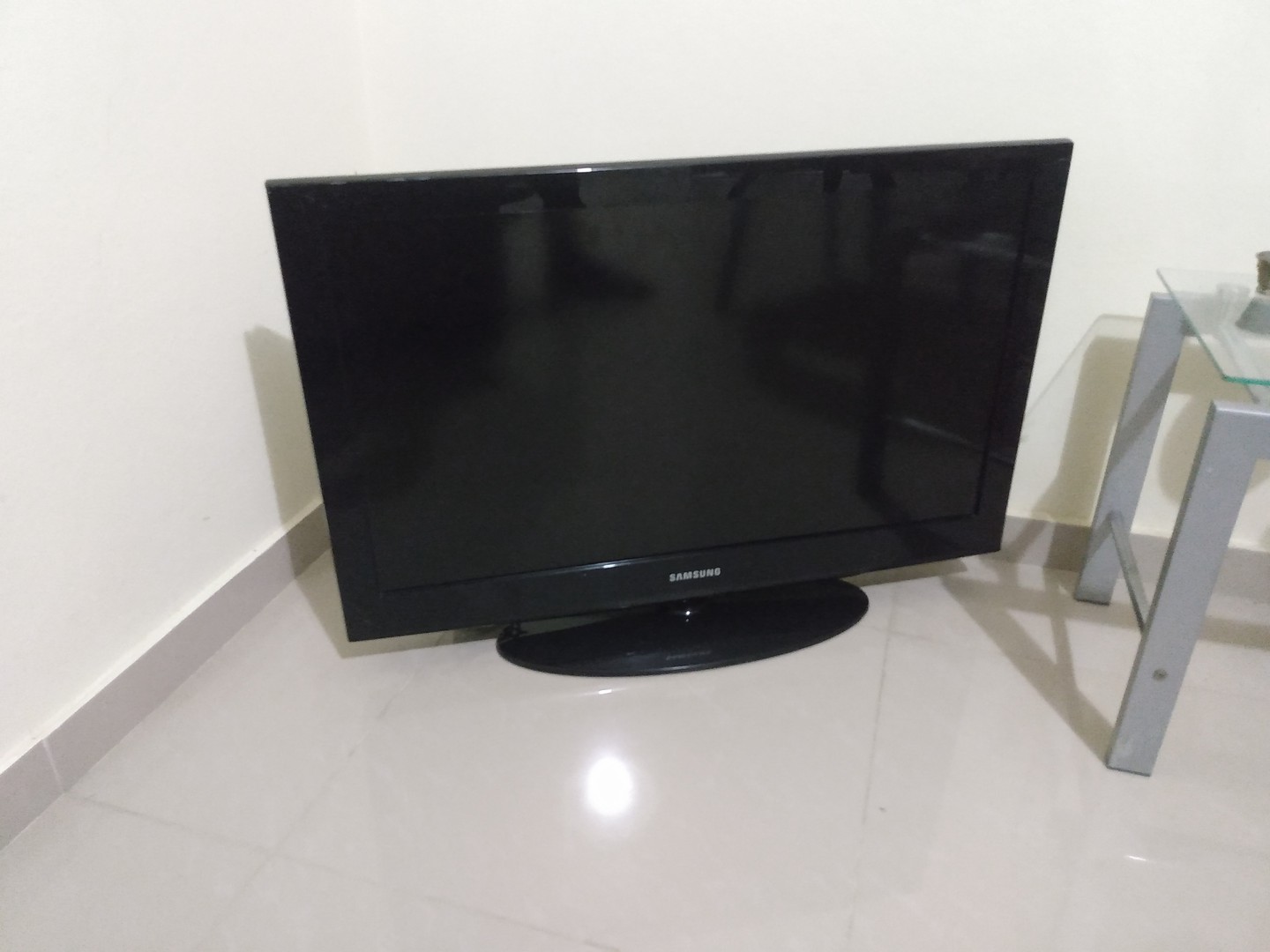 tv - TV Samsung pantalla plana inteligente como Nueva 0