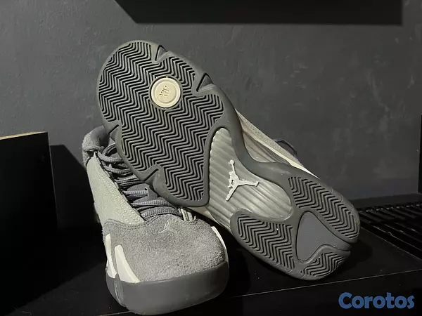 zapatos para hombre - Jordan 14 Retro Flint Grey. 8.5 3