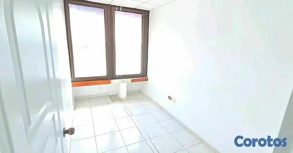 oficinas y locales comerciales - rento local para oficinas corporativa o call CENTER  7