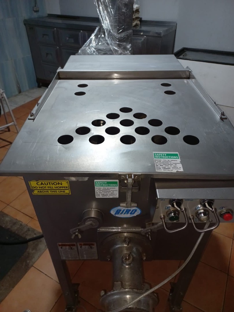 equipos profesionales - Molino de Carne marca Biro 760 lbs o 345 kls 3