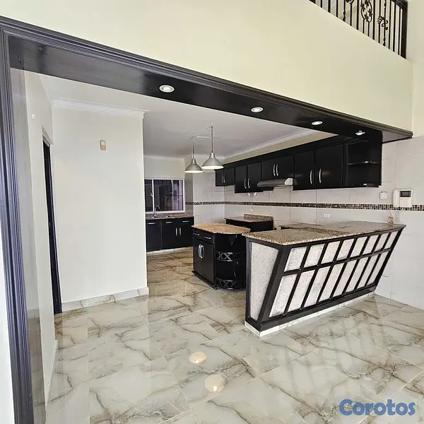 apartamentos - Amplio Apartamento en Venta, Evaristo Morales, 240 m² a Esquina de la 27 de Feb. 2