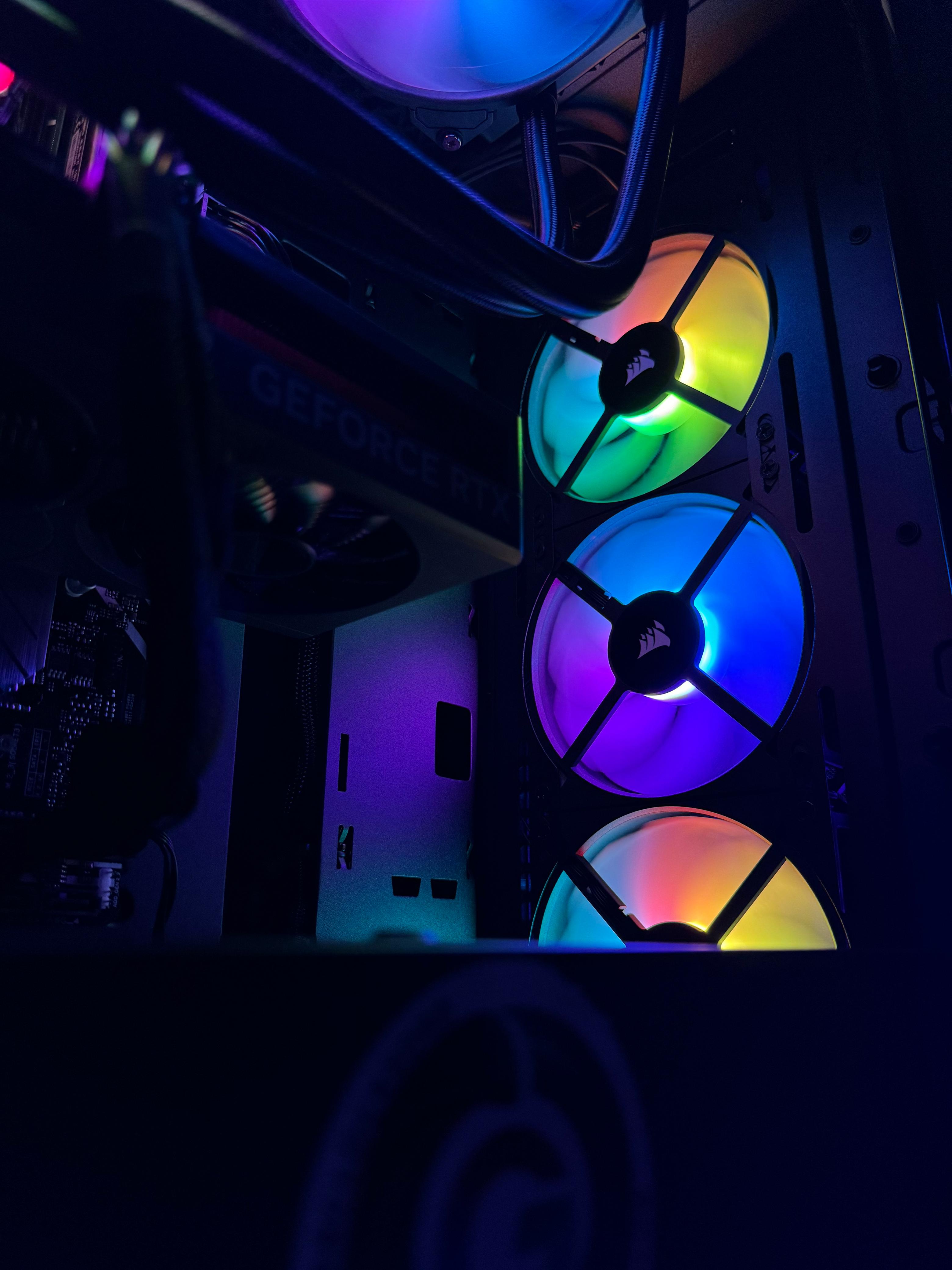 computadoras y laptops - PC GAMER ALTA GAMA! SOLO CPU, CASI NUEVA, POCO USO 5