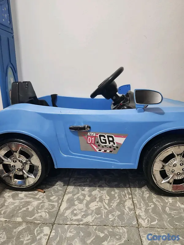 juguetes - Carro y triciclo  3