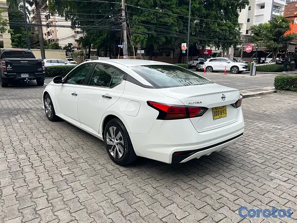 carros - 2020 NISSAN ALTIMA SV 8