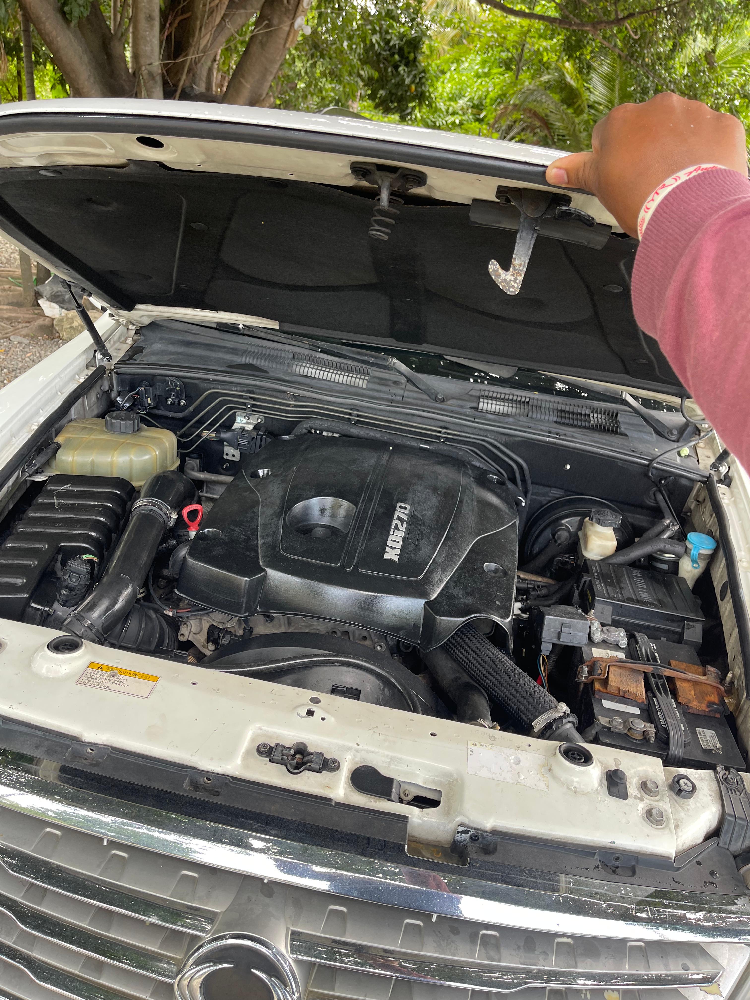 jeepetas y camionetas - Ssangyong Rexton W 2013 3