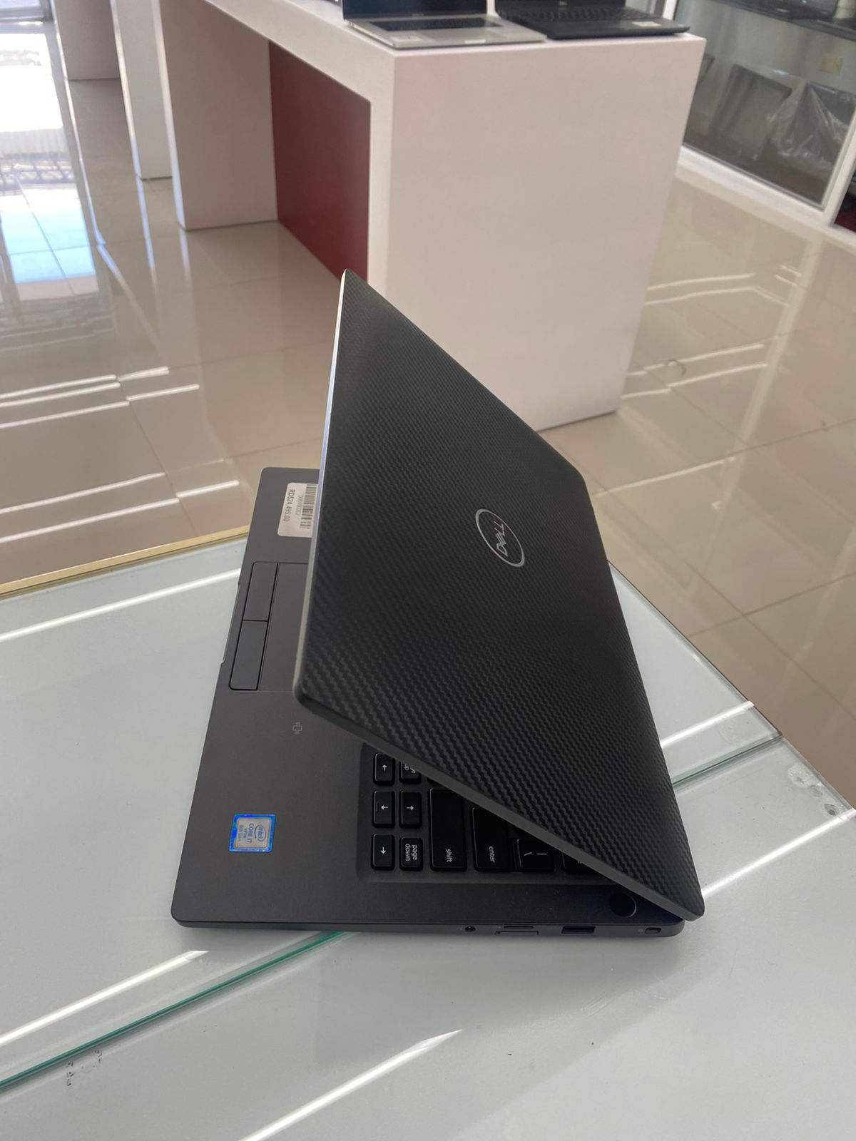 computadoras y laptops - Laptop Dell Latitude E7400 14 pulgadas Core i7 8va 1