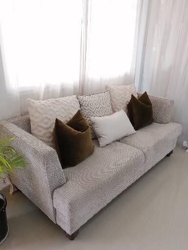 muebles y colchones - Mueble grande precioso, nuevo con cojines, único sofá, aprovéchalo  4
