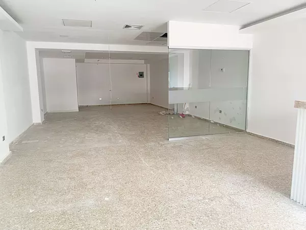 oficinas y locales comerciales - local céntrico en Naco 2