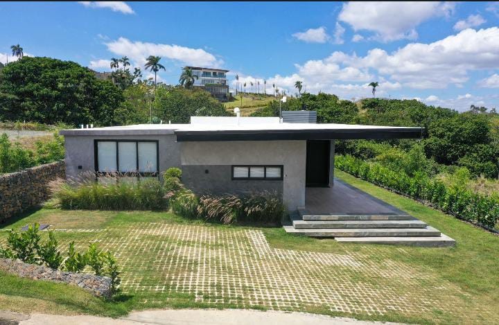 casas vacacionales y villas - Casa Estilo Minimalista Industrial en Jarabacoa