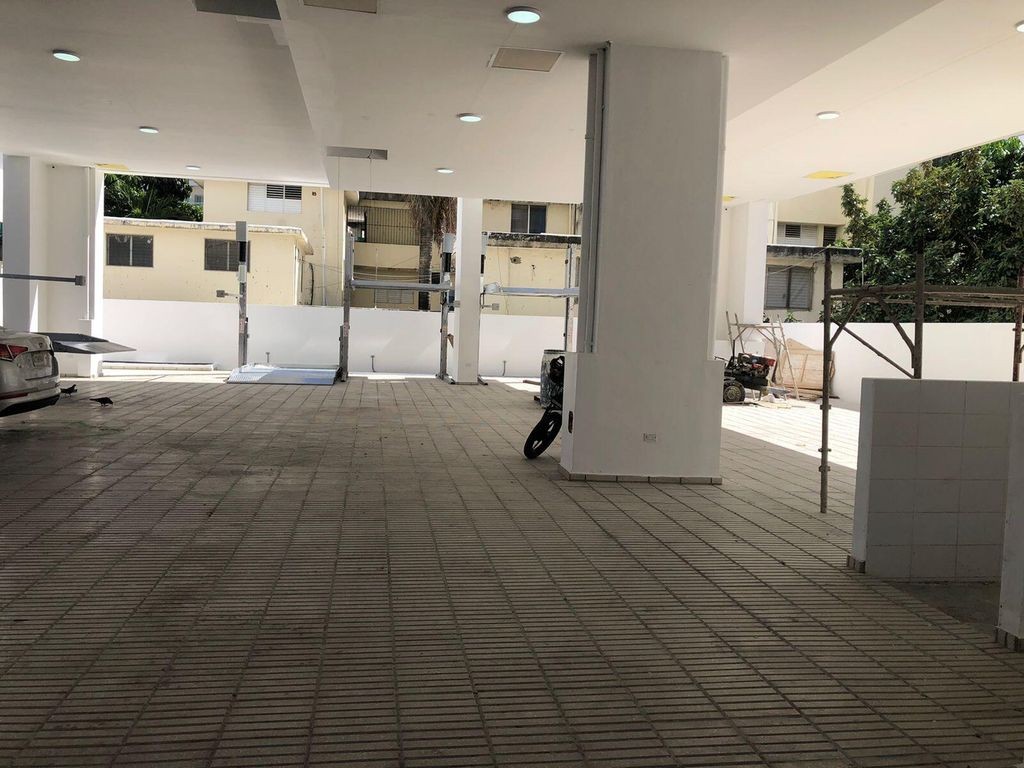 apartamentos - Apartamento en venta ubicado en hermosa torre sector Evaristo Morales Santo D.
