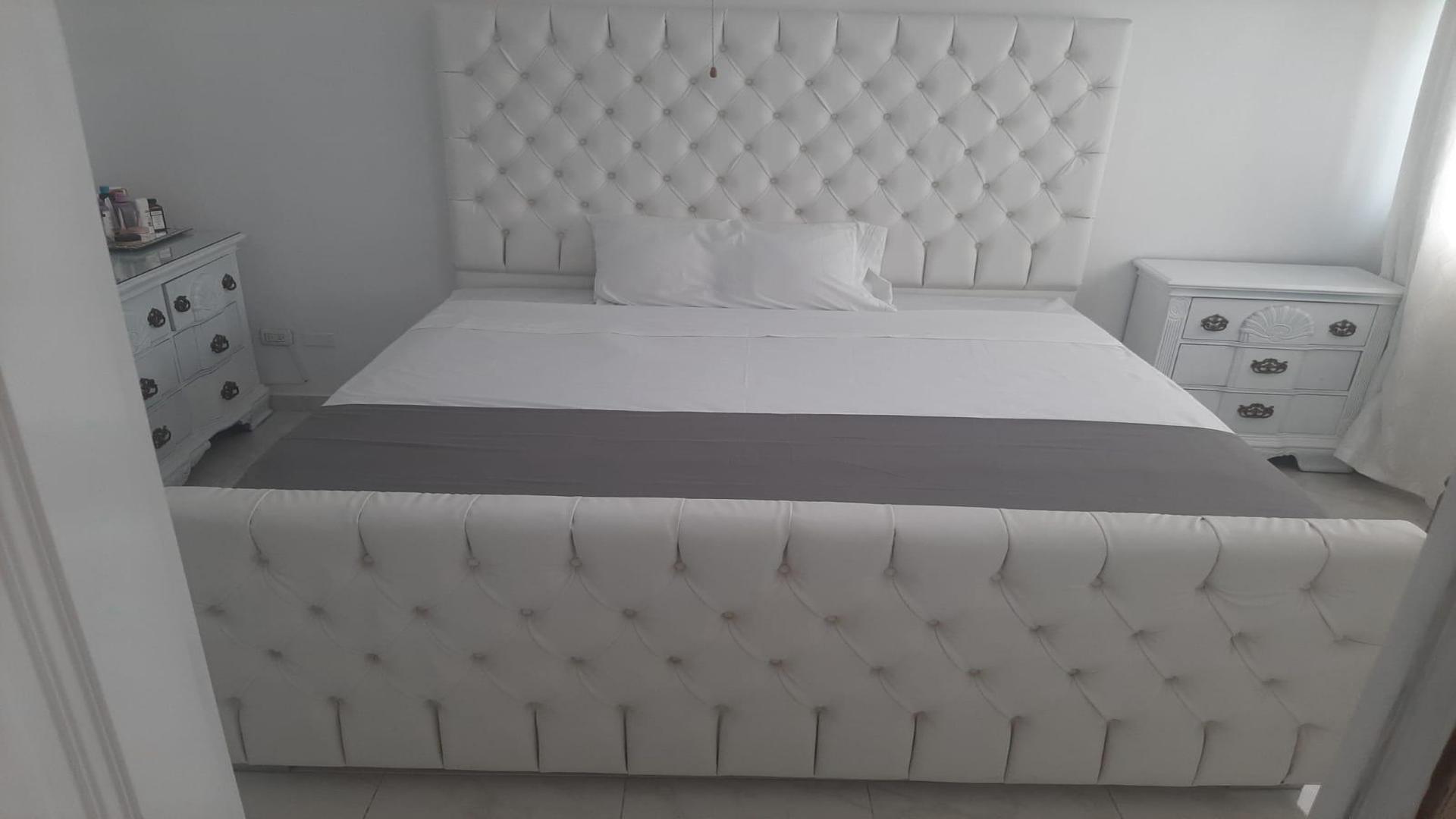 apartamentos - Vendo estudio amueblado - Torre Naco 2000 - Airbnb 4