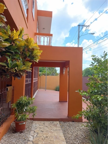casas - Venta de casa en tropical del este con piscina y 561mts Santo Domingo 6