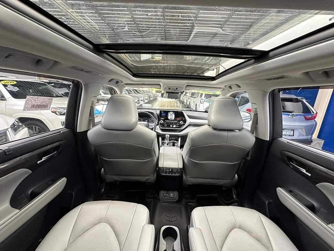 jeepetas y camionetas - 2020 Toyota Highlander Platinum 4x4Tres fila de asientos, Clean Carfax. 6