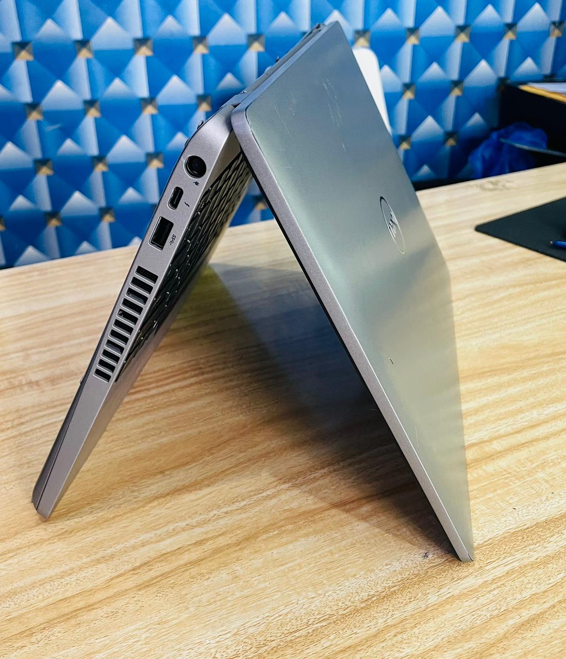 computadoras y laptops - Laptop Dell latitude 5510 intel core i5 16GB RAM 1