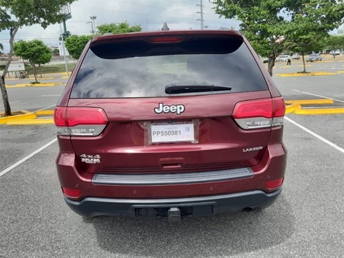 jeepetas y camionetas - 2018 Jeep Laredo 4x4  5