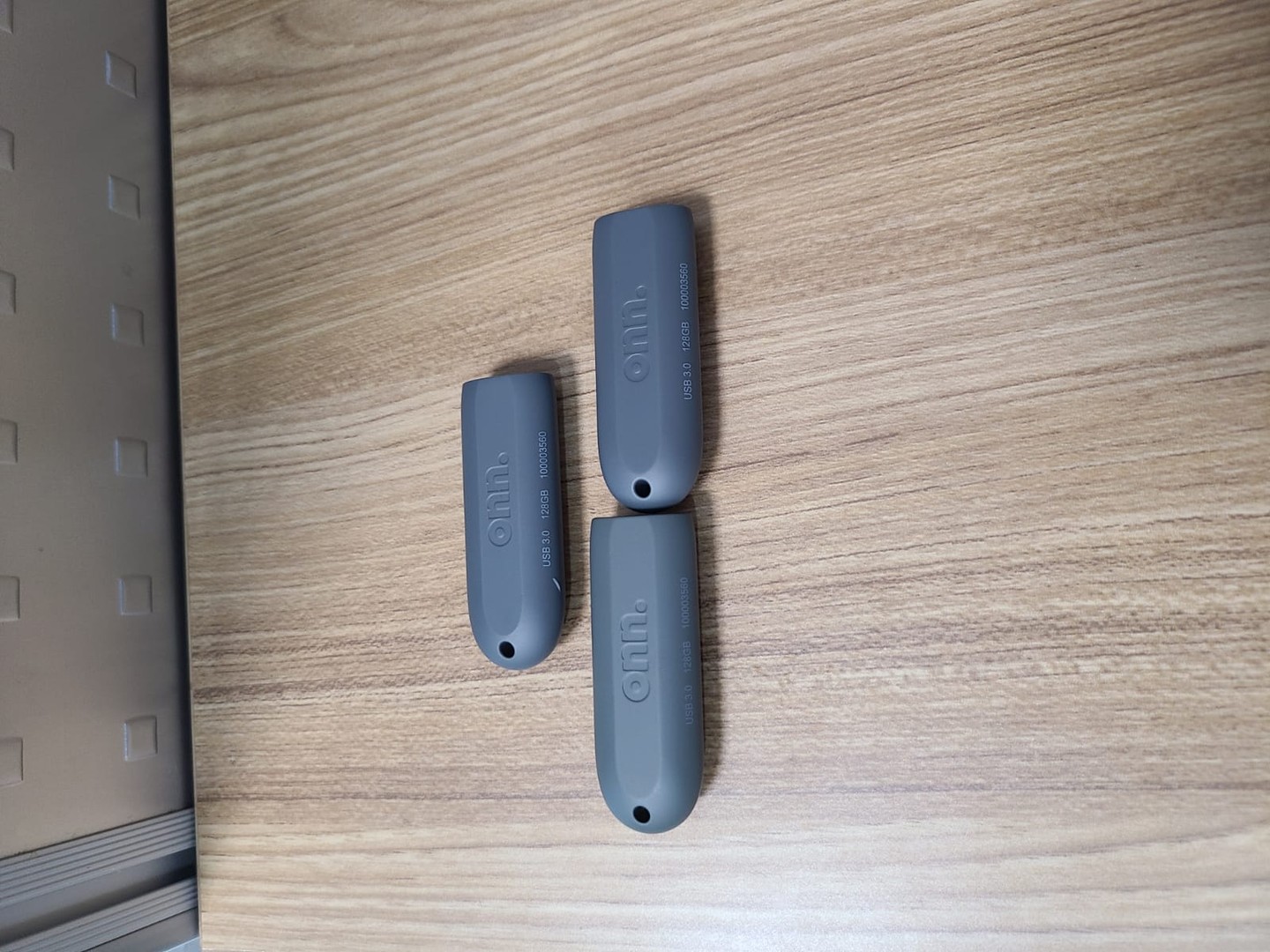 accesorios para electronica - MEMORIA USB 128GB ONN  7