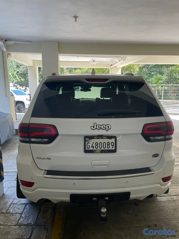 jeepetas y camionetas - Jeep grand Cherokee overland 2