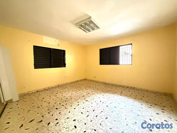 oficinas y locales comerciales - hermoso local en renta  4