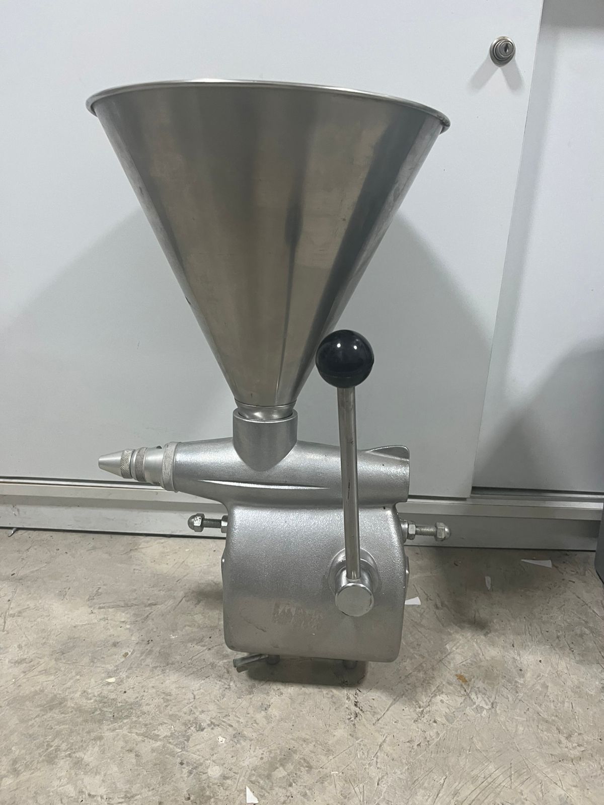 equipos profesionales - Dos divisoras redondeadoras automáticas Mac.Pan (Italia) 3