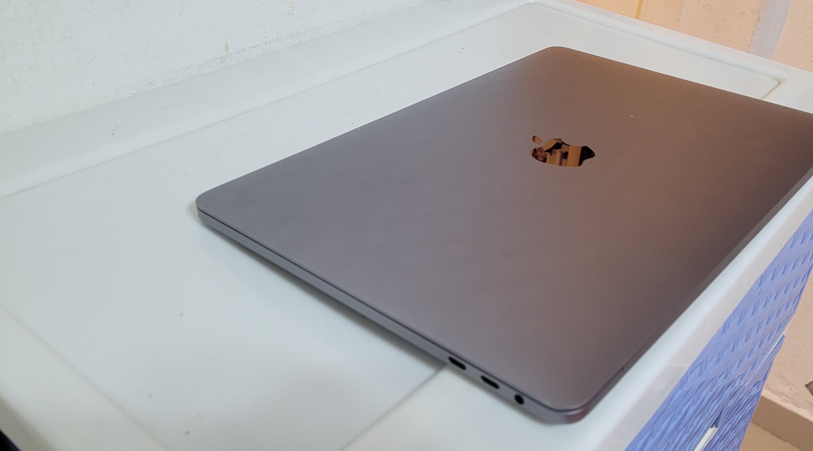 computadoras y laptops - Macbook pro Touch Retina 13.3 Core i7 Ram 16gb Disco SSD 512GB AÑO 2018 2