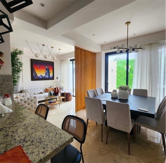 casas - Venta de casa en arroyo hondo viejo Distrito Nacional con 4 habitación 317mts 5