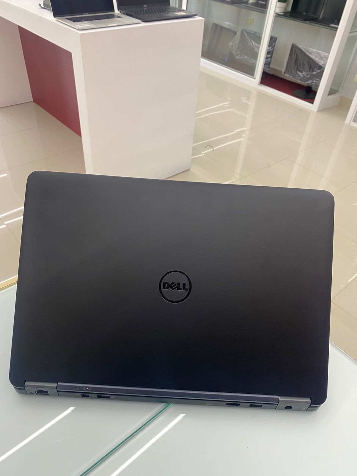 computadoras y laptops - Laptop Dell Latitude E7400 14 pulgadas Core i7 8va 2