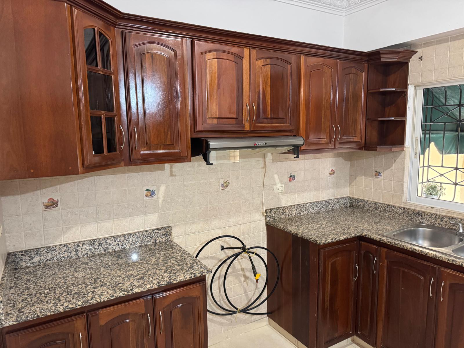 apartamentos - ALQUILO APARTAMNETO EN EVARISTO MORALES 2